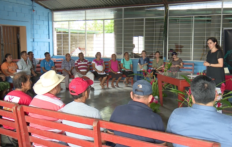 Participan productores de cacao de Tapachula en Taller “Elaboración de chocolate”, organizado por la UNACH