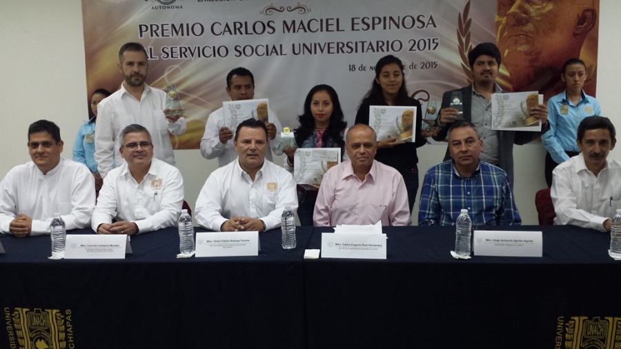 Entregan reconocimientos a ganadores del Premio Carlos Maciel Espinosa