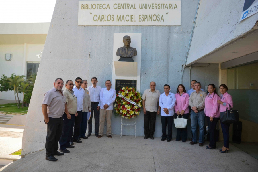 Rinden homenaje a la memoria de Carlos Maciel Espinosa, el principal benefactor de la UNACH
