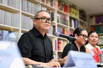 Presentan en la UNACH el libro “Inteligencia Artificial y Educación Superior”