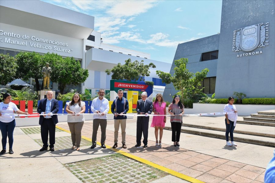 Inaugura el Gobernador Rutilio Escandón Cadenas la X Feria Internacional del Libro UNACH 2023
