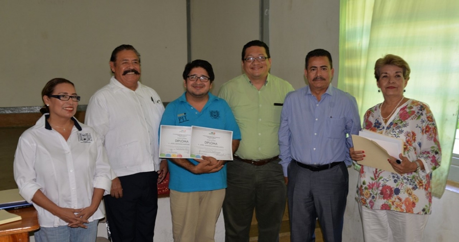 Concluyó la primera fase de capacitación a funcionarios de Tuxtla Chico otorgada por la UNACH