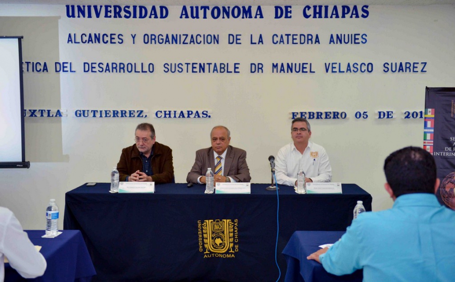 Reconocen UNACH y ANUIES el legado del Dr. Manuel Velasco Suárez