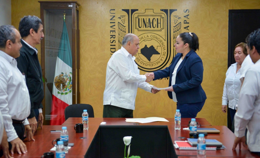 Designan a María Eugenia Culebro Mandujano la Dirección General de Investigación y Posgrado de la UNACH