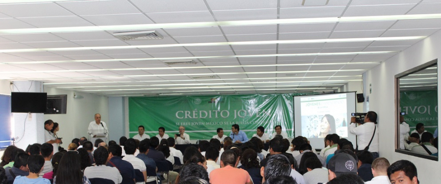 Presentan autoridades federales y estatales el programa Crédito Joven, México se la juega contigo