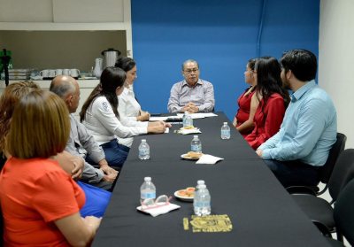 Distinguen a egresado y egresadas de la UNACH con el  Premio Ceneval al Desempeño de Excelencia EGEL
