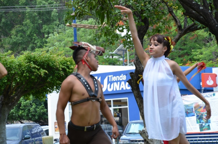   Recrean estudiantes de la UNACH los Carnavales Zoques de Chiapas