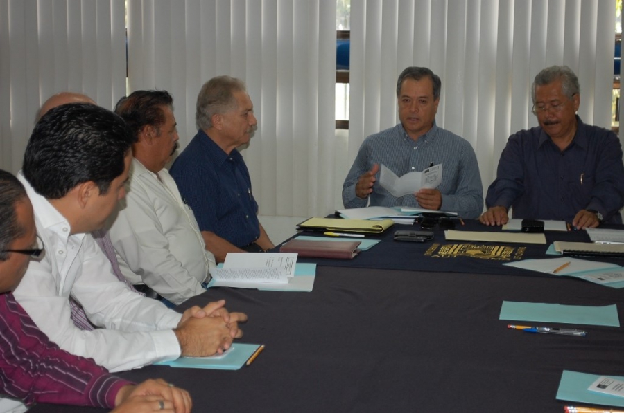 Analizan avances para la Acreditación en la Escuela de Medicina Humana de la UNACH, en Tapachula
