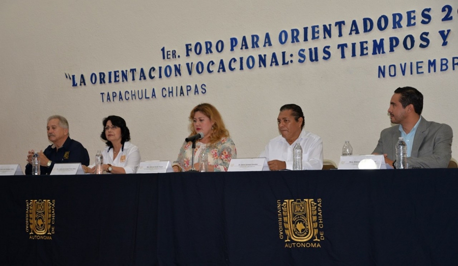 Celebra UNACH con éxito el  Primer Foro para Orientadores Tapachula 2015