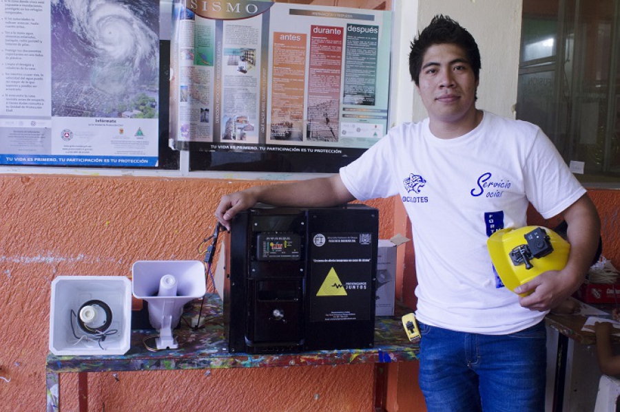Diseñan e instalan alumnos y académico de la UNACH un dispositivo de alerta sísmica en Siltepec 