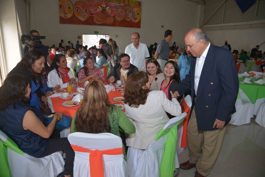 Convoca rector Carlos Eugenio Ruiz Hernández a trabajar por la calidad de los programas y servicios que ofrece la UNACH 