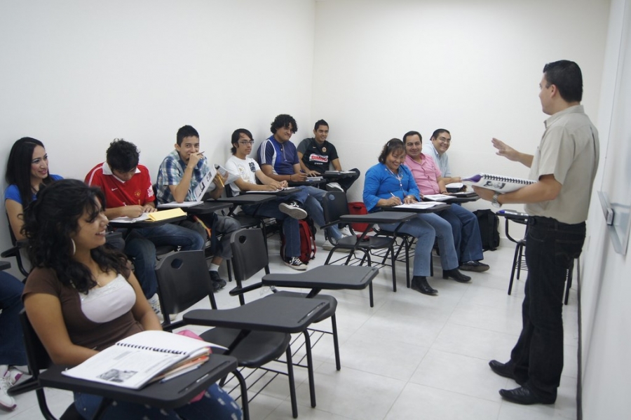 Convoca Escuela de Lenguas Tuxtla de la UNACH a participar en los cursos intensivos de inglés
