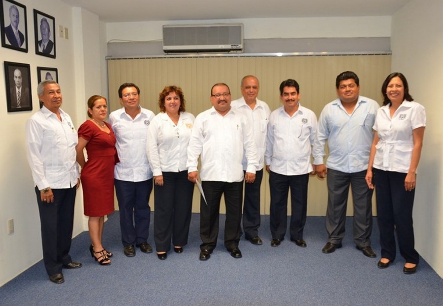 Designa Junta de Gobierno de la UNACH a Raúl Ventura Ibarias como Director de la Facultad de Contaduría Pública, 
