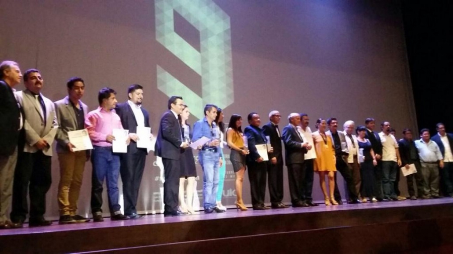  Obtiene UNACH múltiples preseas y reconocimientos en la IX Bienal de Arquitectura Chiapaneca 2015