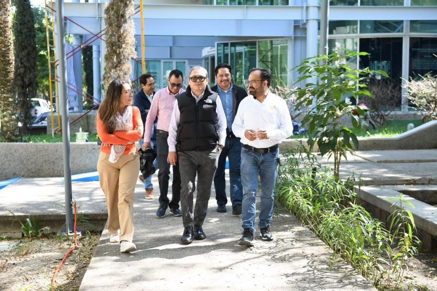 Visita el rector de la UNACH Oswaldo Chacón Rojas la Facultad de Ingeniería