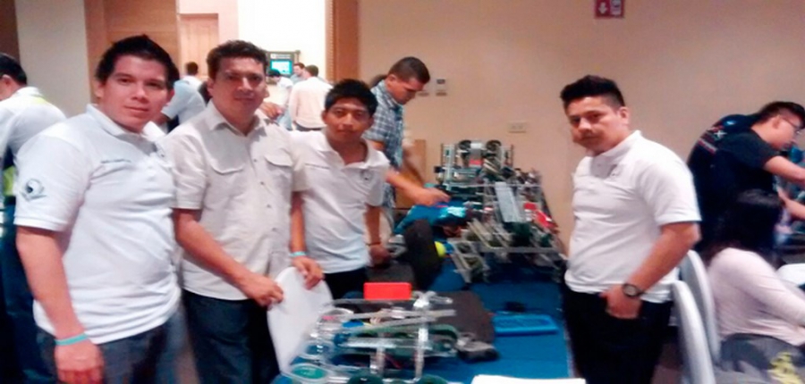 Participan unachenses en el 1er. Concurso Panamericano de Robótica 
