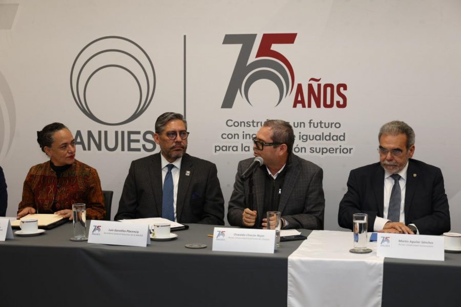 Suscribe UNACH convenio con la COMAR