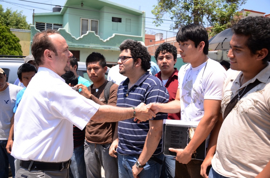 En Tuxtla Gutiérrez Reanudan labores estudiantes del Centro de Estudios de Física y Matemáticas, Básicas y Aplicadas.