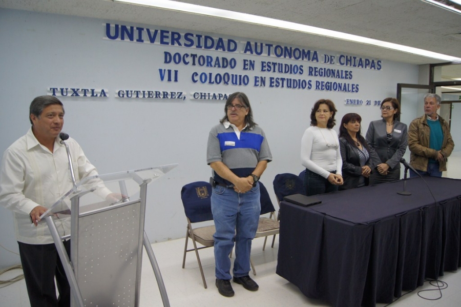 Presenta investigador de la UNACH proyecto para identificar referentes de identidad de Tuxtla Gutiérrez
