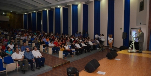Destaca el talento artístico de estudiantes que forman parte del álbum “La Voz UNACH”
