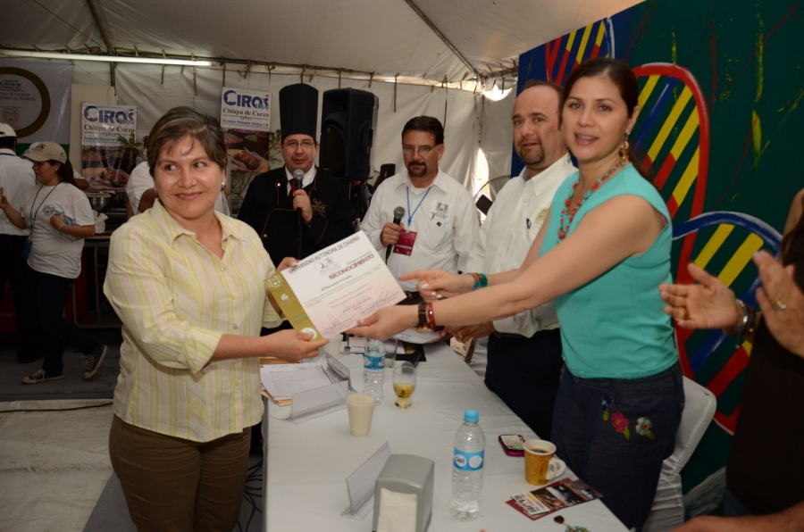 Concluye con gran éxito la Muestra del Libro Chiapas-Centroamérica 2012 en la UNACH
