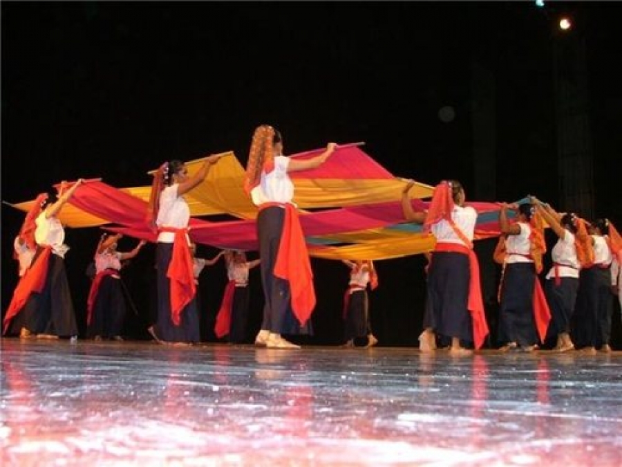 Fomenta UNACH costumbres y tradiciones a través de la Danza Folklórica  