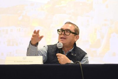 Organizó UNACH el foro “La interculturalidad desde los símbolos y expresiones identitario”