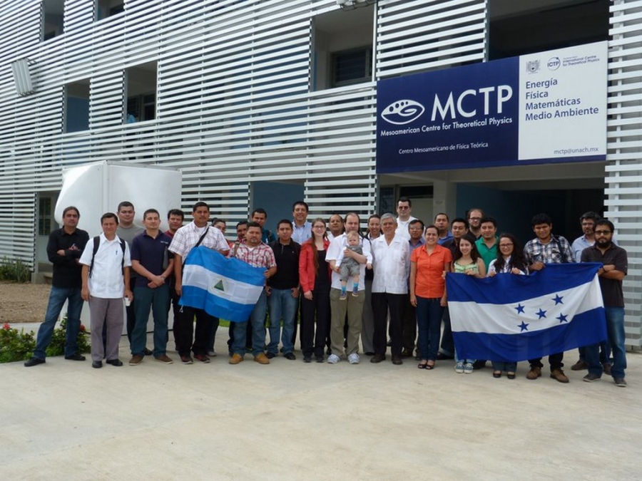 Participan docentes de México y Centroamérica en Curso de Inducción al Posgrado en Matemática Centroamericano