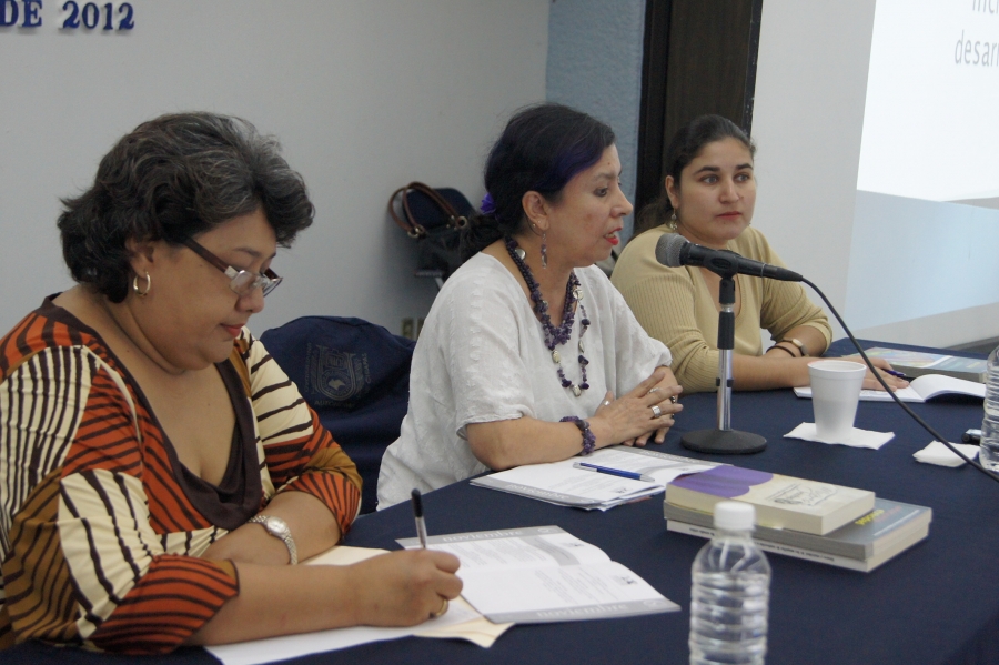 En el marco de la Muestra del Libro Plantea investigadora de la FLACSO de Guatemala la necesidad de incluir a todos para generar desarrollo humano