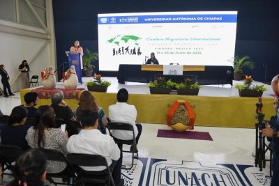 Diserta Leticia Bonifaz Alfonzo la Conferencia Magistral “El impacto de la migración en mujeres, niñas y adolescentes”