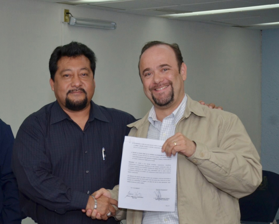 Firma Administración Central de la UNACH contrato colectivo de trabajo con el Sindicato de Trabajadores Administrativo